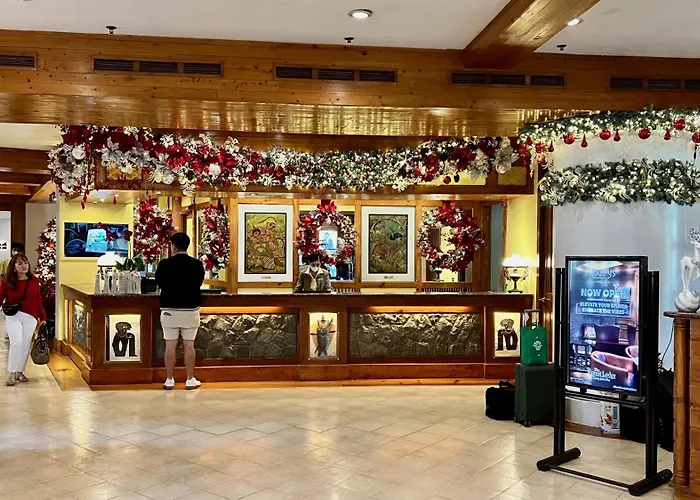 Mountain View Room At Forest Lodge Hotel, Camp John Hay-Private Unit 549