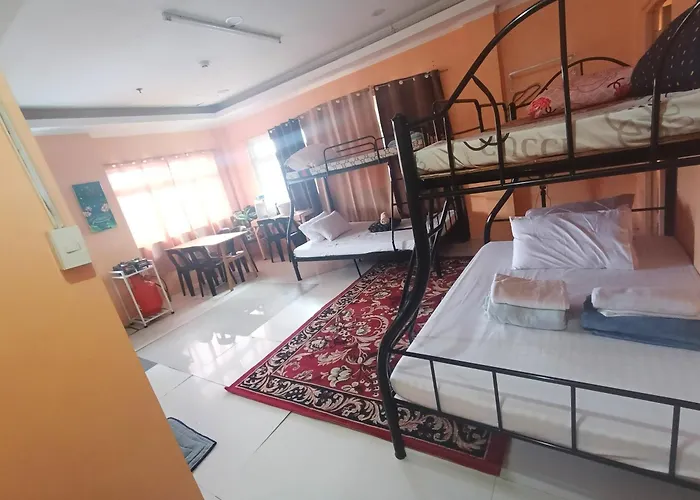 Group Accomodation In Town With Great Overlooking View